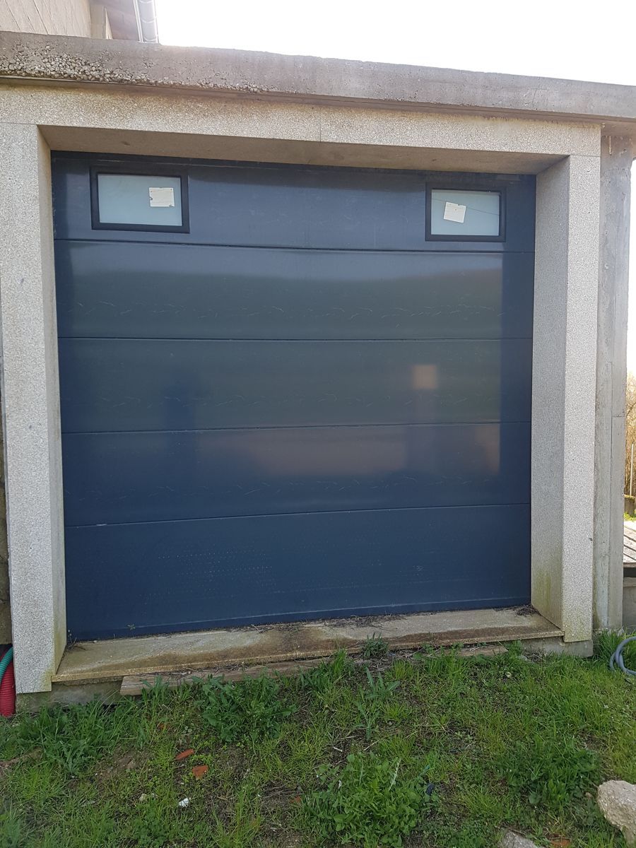 Porte de garage sectionnelle anthracite